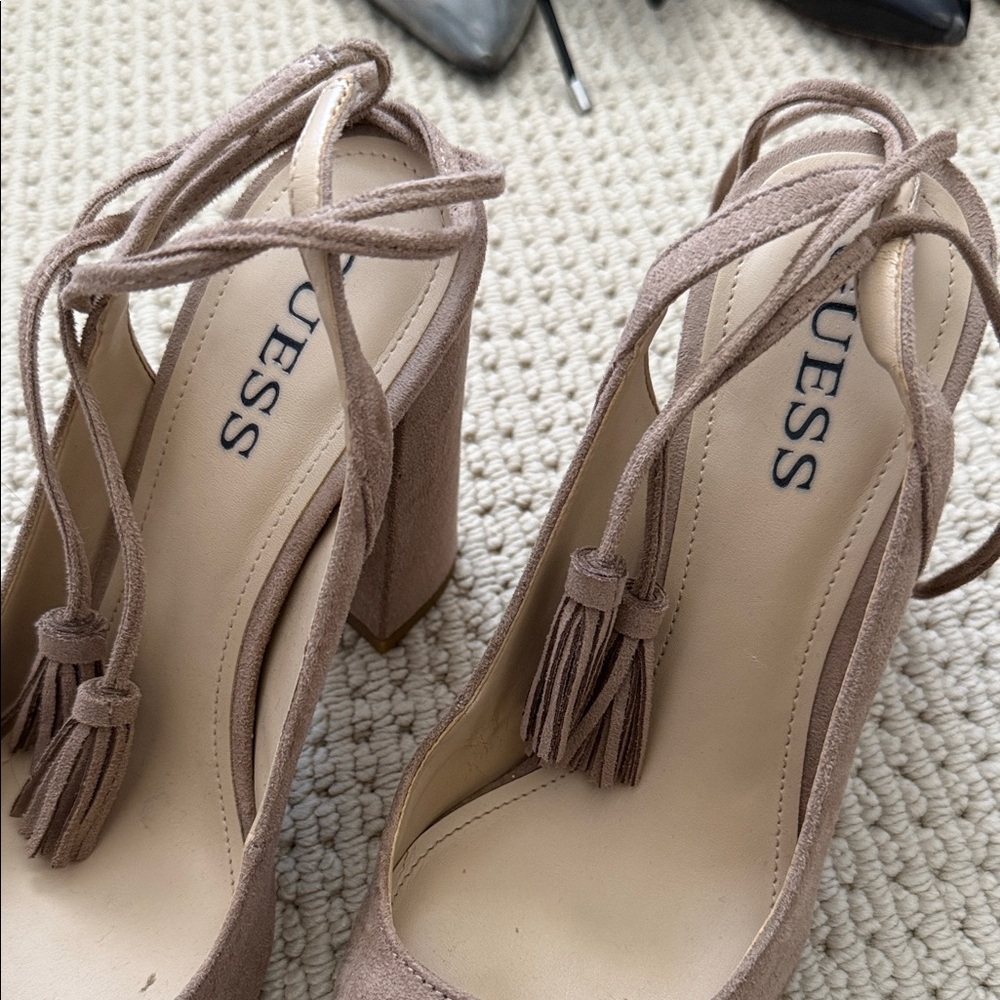 Guess Women's Block Heel Taupe Suede Lace Up Heels sz 8 - Picture 4 of 7